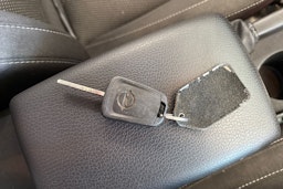 Musta Opel ASTRA 2014 kuva 27.