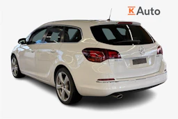 valkoinen Opel Astra 2014 kuva 2.