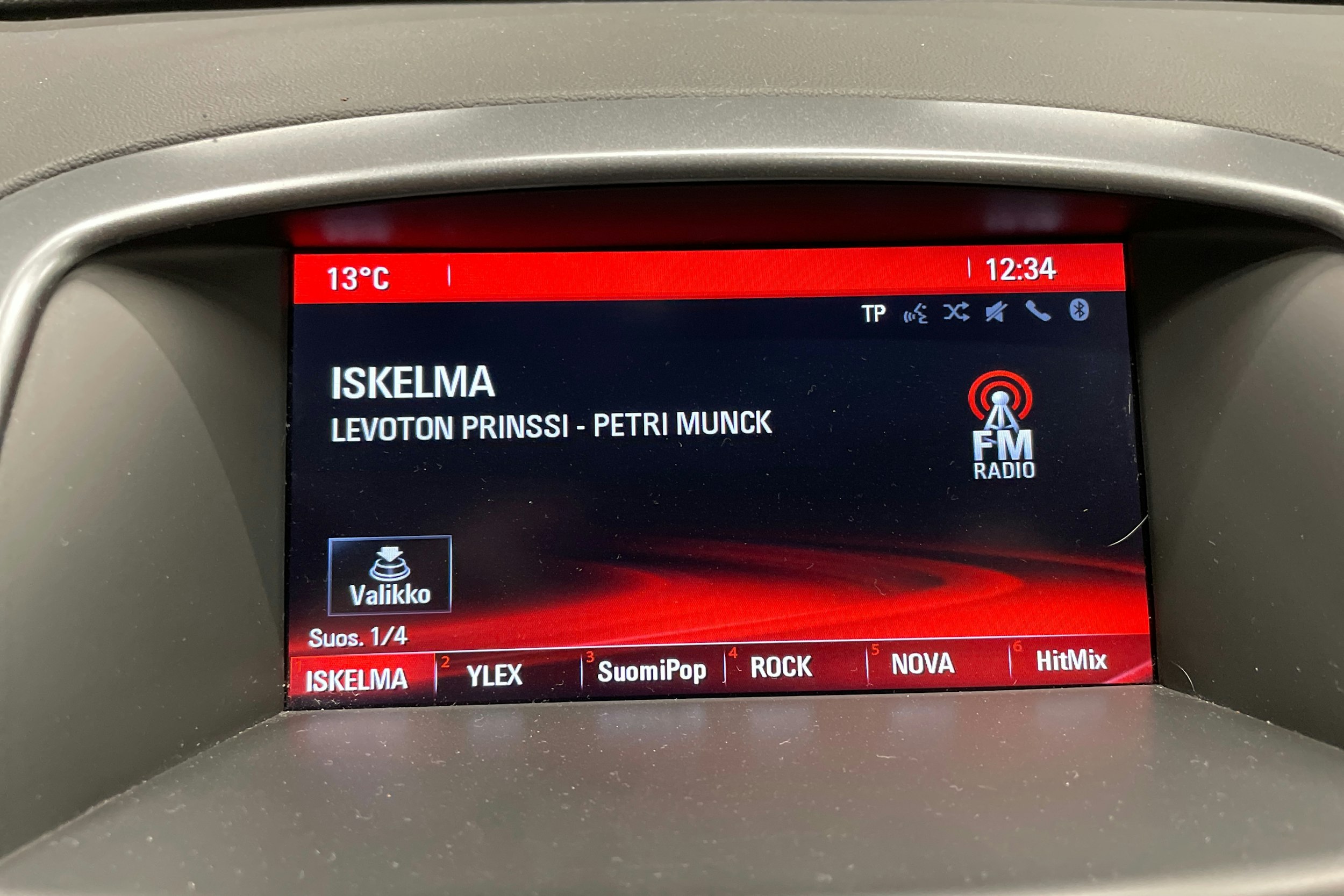 harmaa Opel Astra 2015 kuva 17.