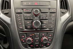 harmaa Opel Astra 2015 kuva 18.