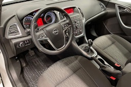 Valkoinen Opel ASTRA 2015 kuva 7.