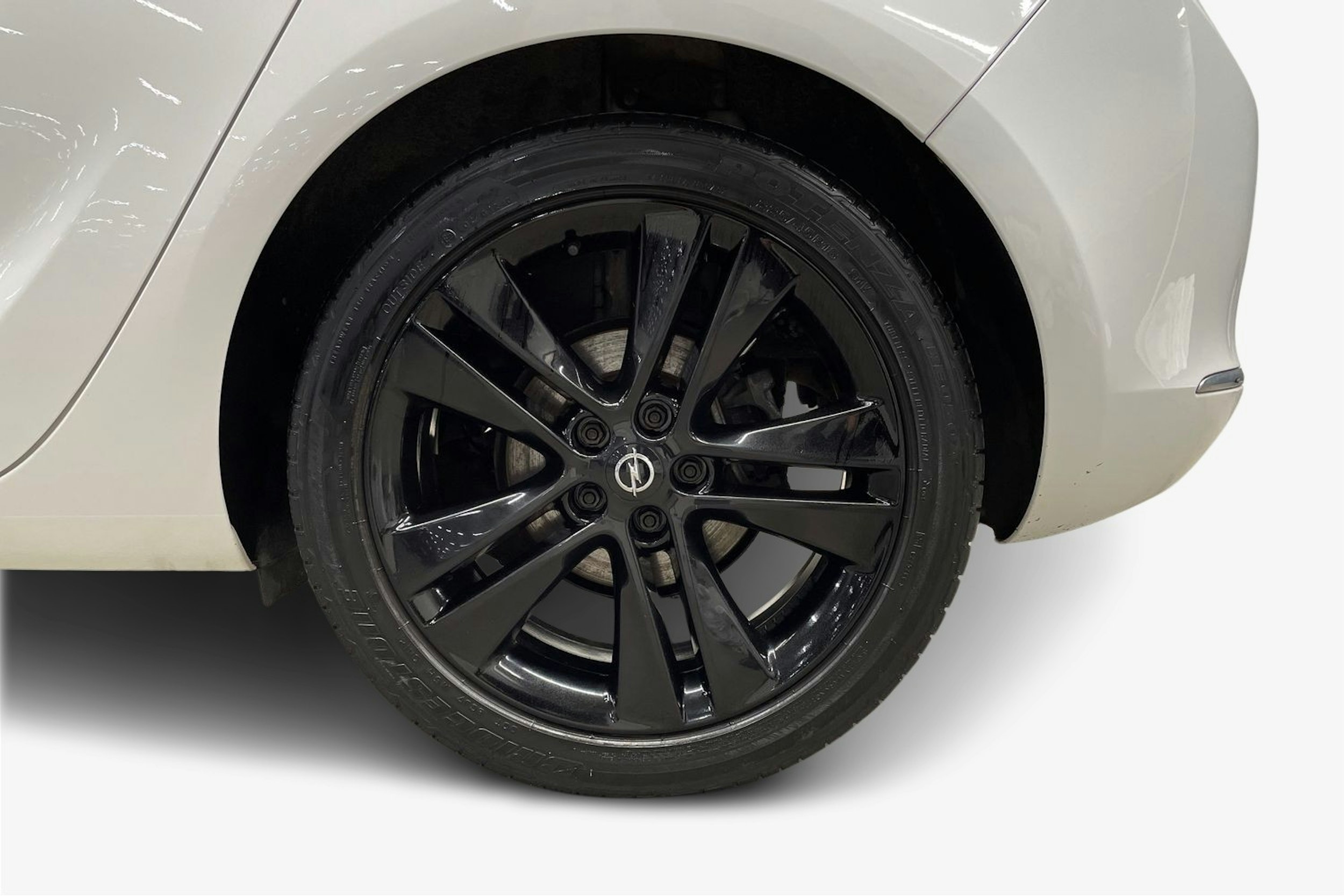 Valkoinen Opel ASTRA 2015 kuva 11.