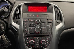 Valkoinen Opel ASTRA 2015 kuva 17.