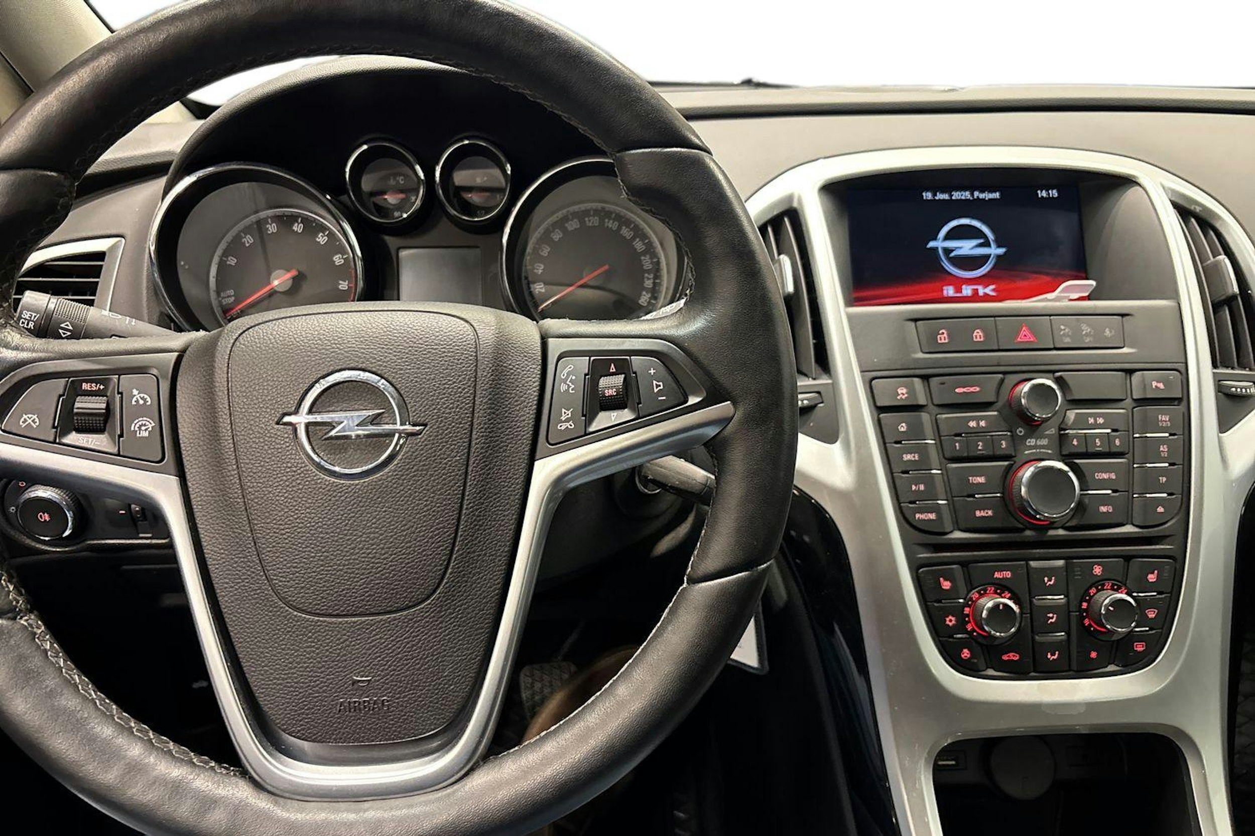 sininen Opel Astra 2015 kuva 7.