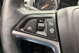 sininen Opel Astra 2015 kuva 13.