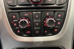 sininen Opel Astra 2015 kuva 15.