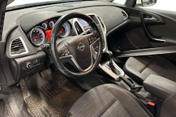 valkoinen Opel Astra 2015 kuva 3.