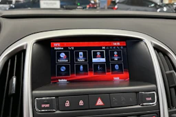 valkoinen Opel Astra 2015 kuva 13.
