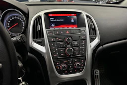 valkoinen Opel Astra 2015 kuva 14.