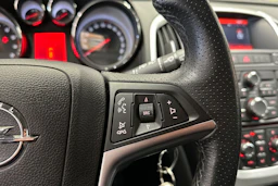 valkoinen Opel Astra 2015 kuva 20.