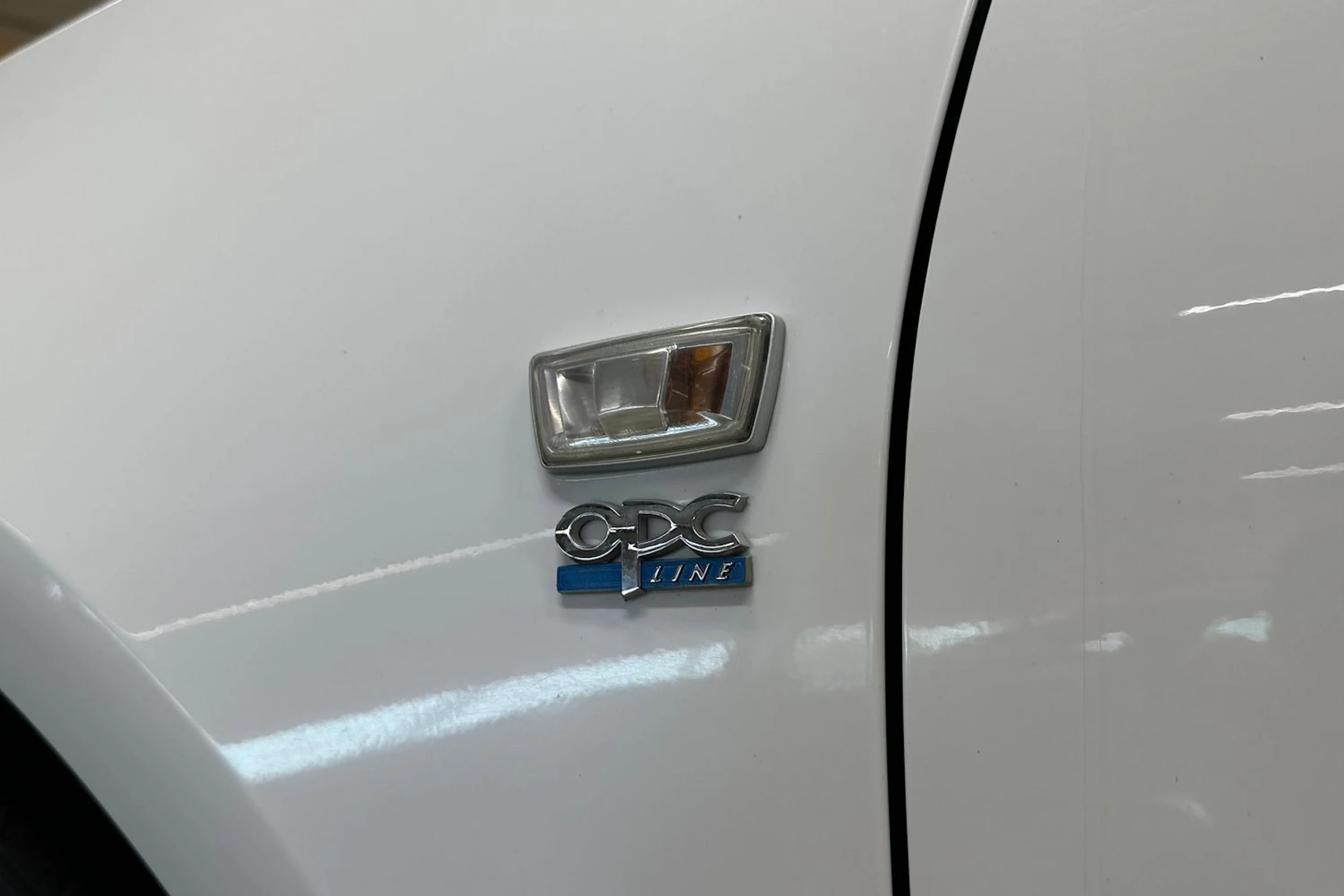 valkoinen Opel Astra 2015 kuva 23.