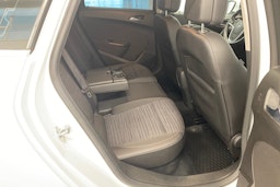 valkoinen Opel Astra 2016 kuva 15.
