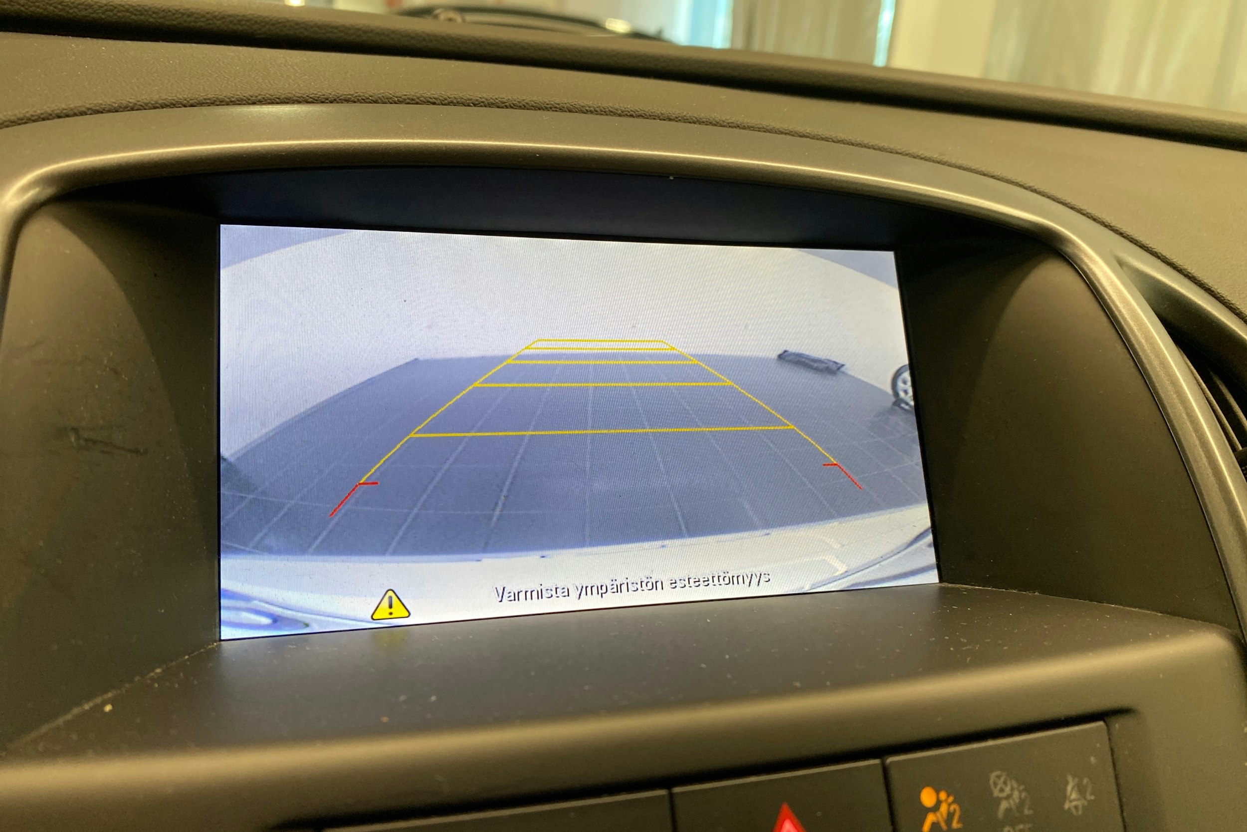 valkoinen Opel Astra 2016 kuva 21.