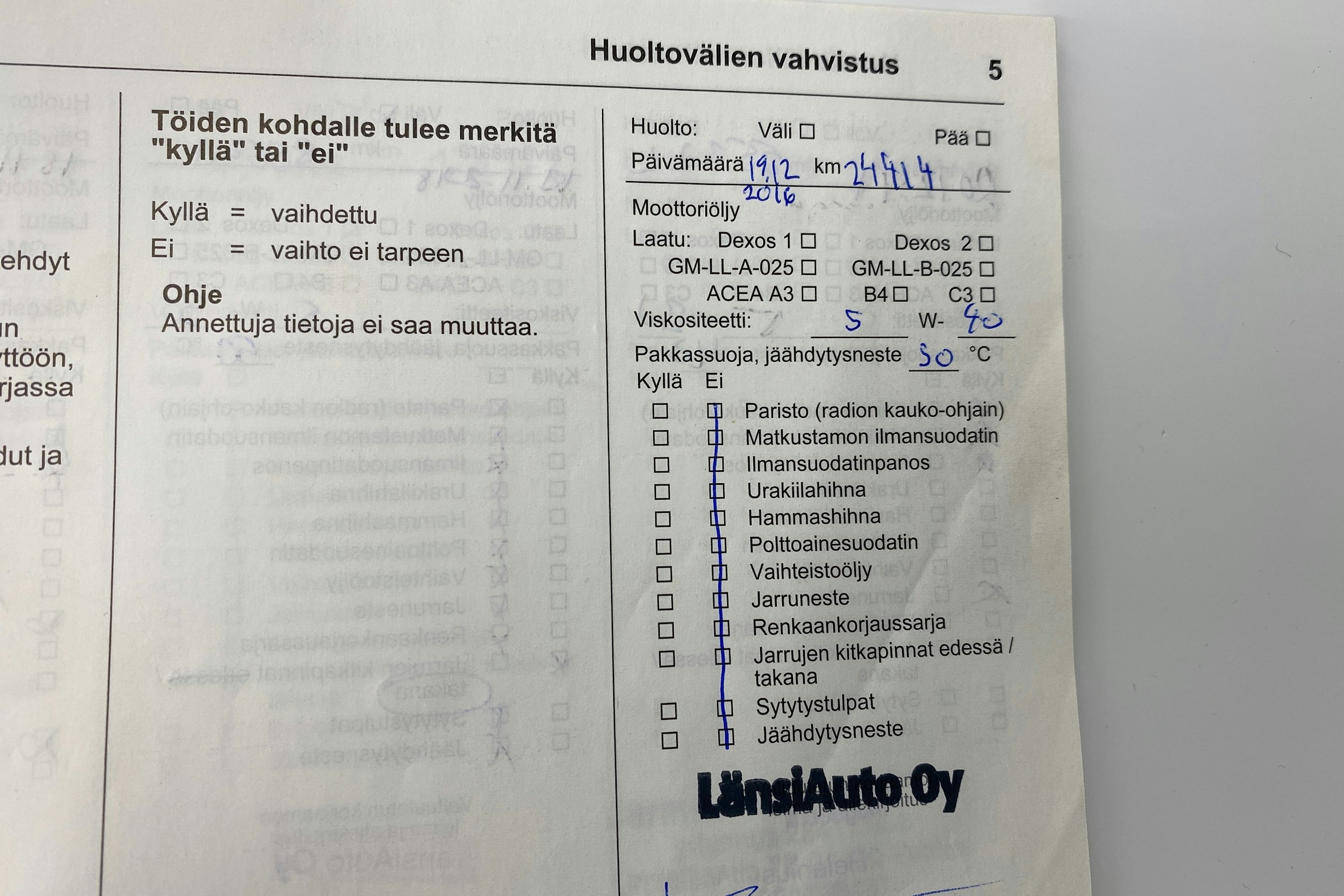 valkoinen Opel Astra 2016 kuva 23.