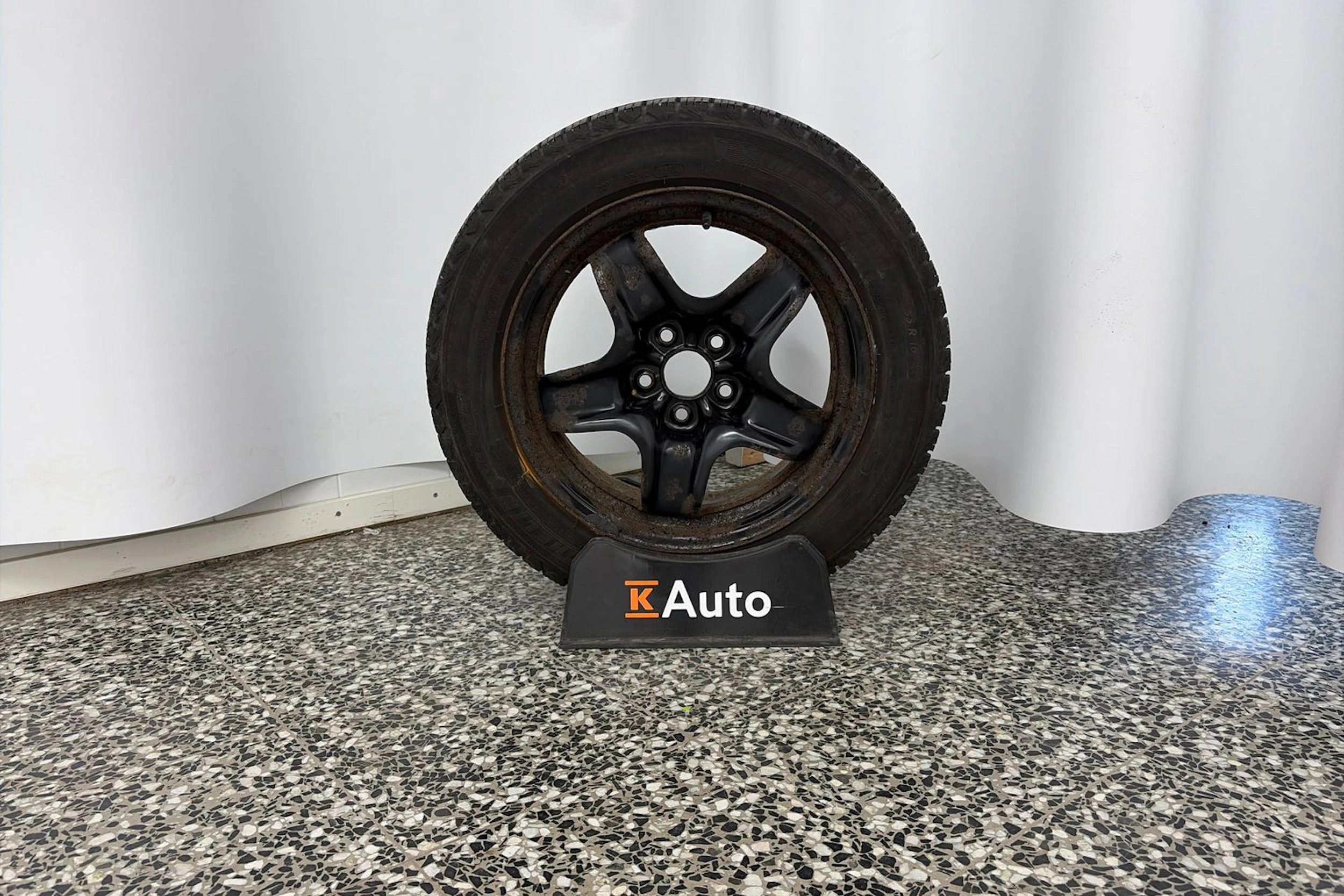 punainen Opel Astra 2016 kuva 10.