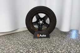 punainen Opel Astra 2016 kuva 10.