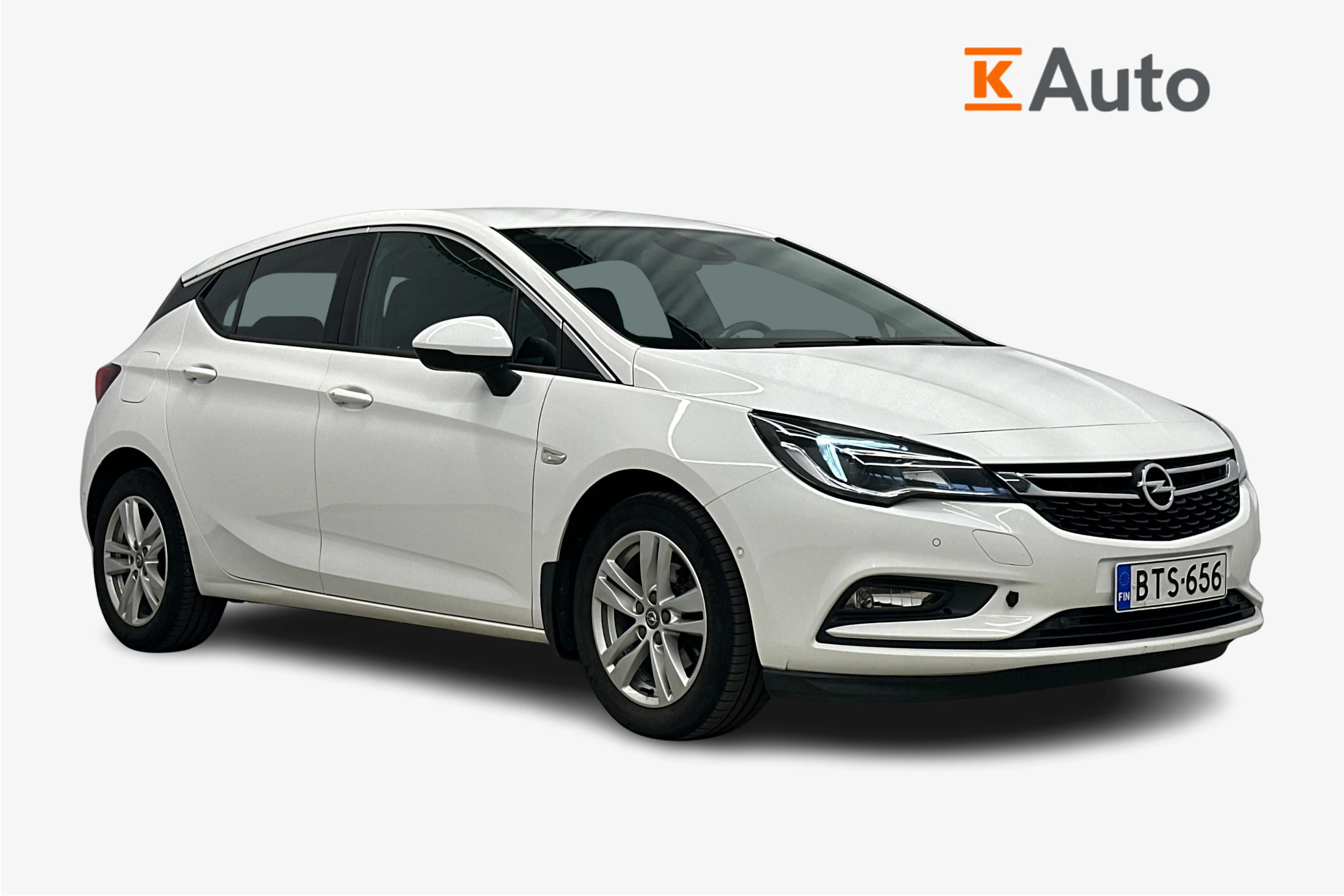 valkoinen Opel Astra 2017 kuva 1.