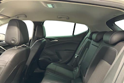 valkoinen Opel Astra 2017 kuva 8.
