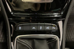 valkoinen Opel Astra 2017 kuva 17.