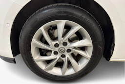 Valkoinen Opel ASTRA 2017 kuva 12.