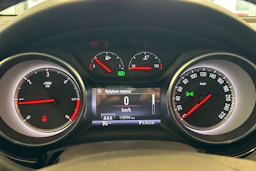 Valkoinen Opel ASTRA 2017 kuva 20.