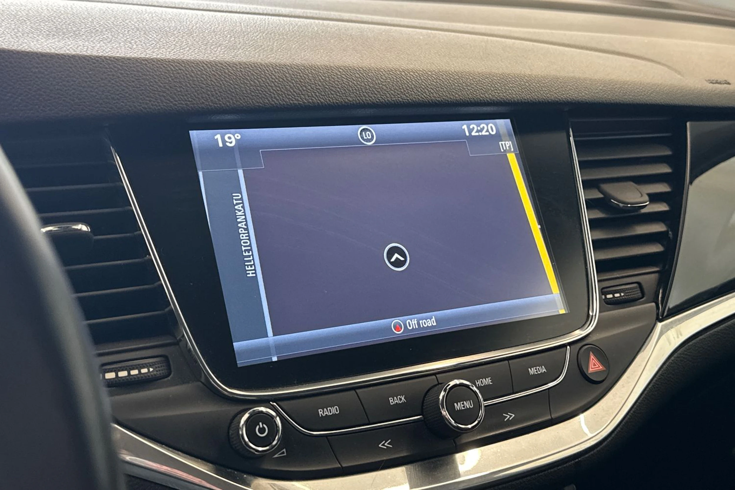 Valkoinen Opel ASTRA 2017 kuva 24.