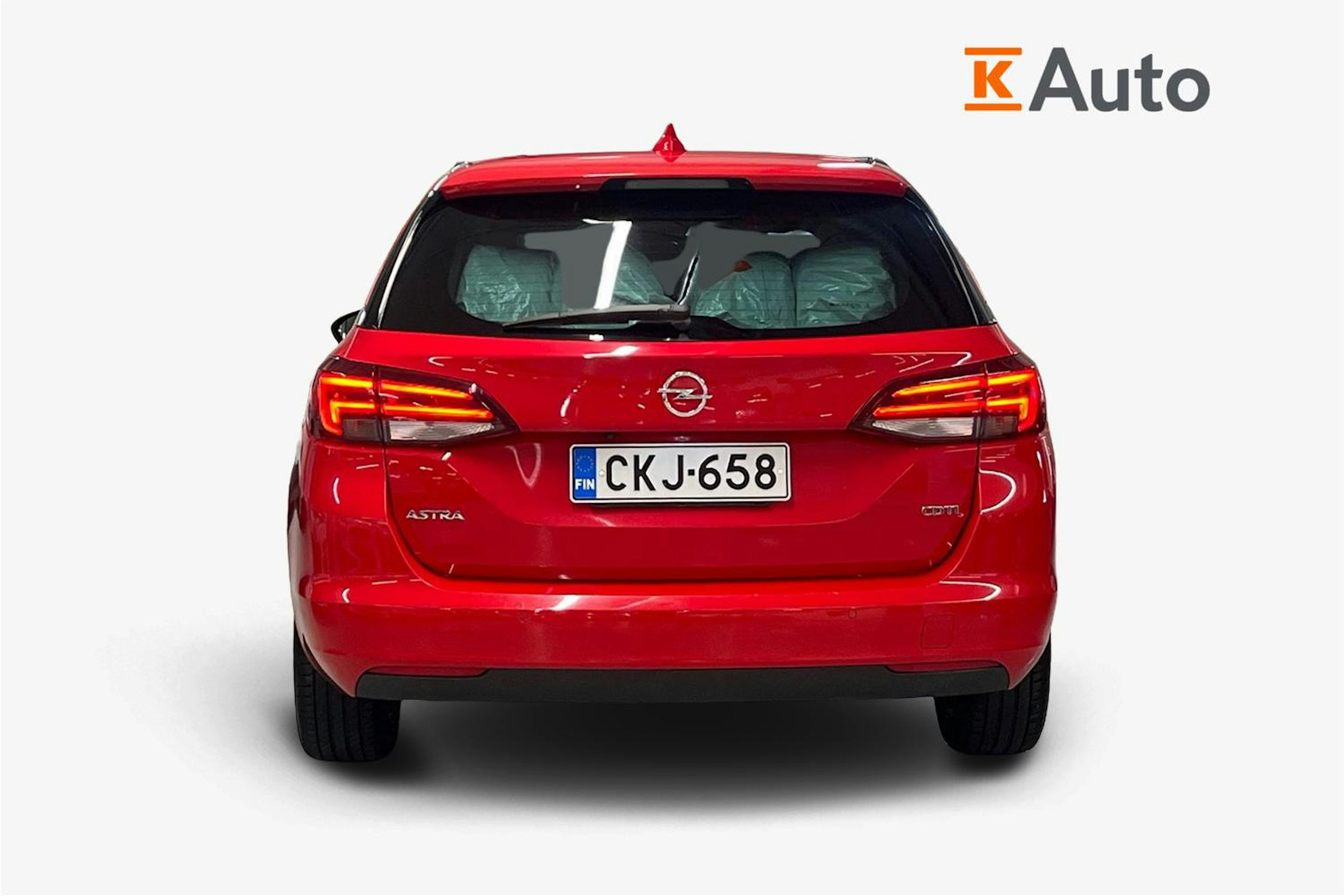 punainen Opel Astra 2016 kuva 3.