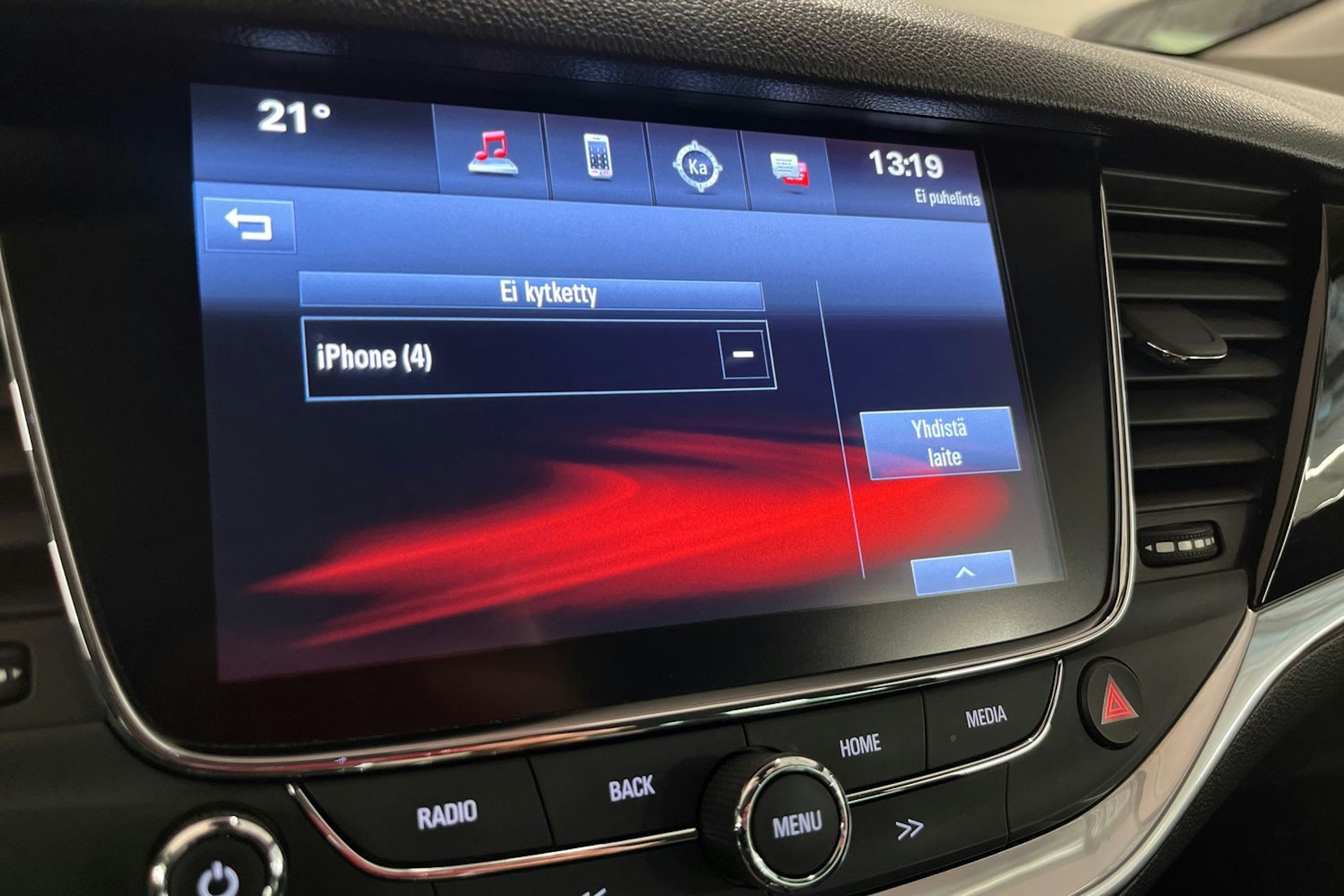 punainen Opel Astra 2016 kuva 22.