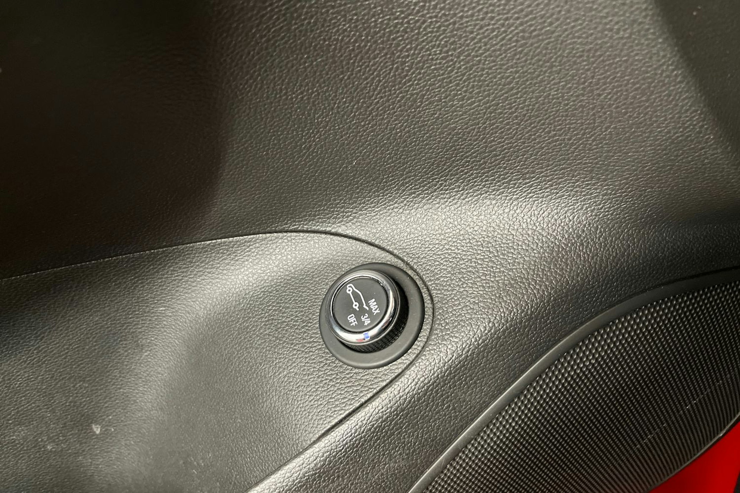 punainen Opel Astra 2016 kuva 25.