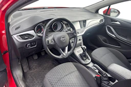 punainen Opel Astra 2016 kuva 3.