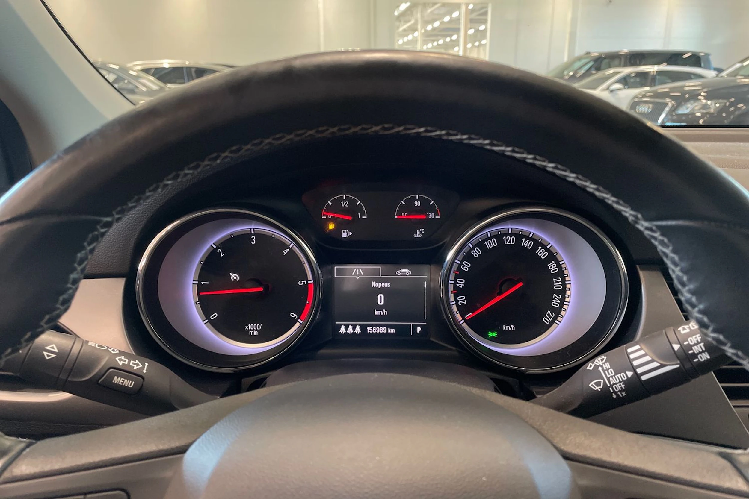 valkoinen Opel Astra 2016 kuva 13.