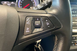 valkoinen Opel Astra 2016 kuva 14.