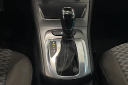 valkoinen Opel Astra 2016 kuva 20.