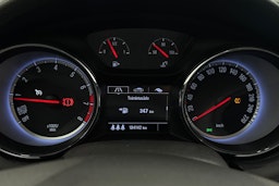 valkoinen Opel Astra 2016 kuva 15.