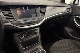 valkoinen Opel Astra 2016 kuva 20.
