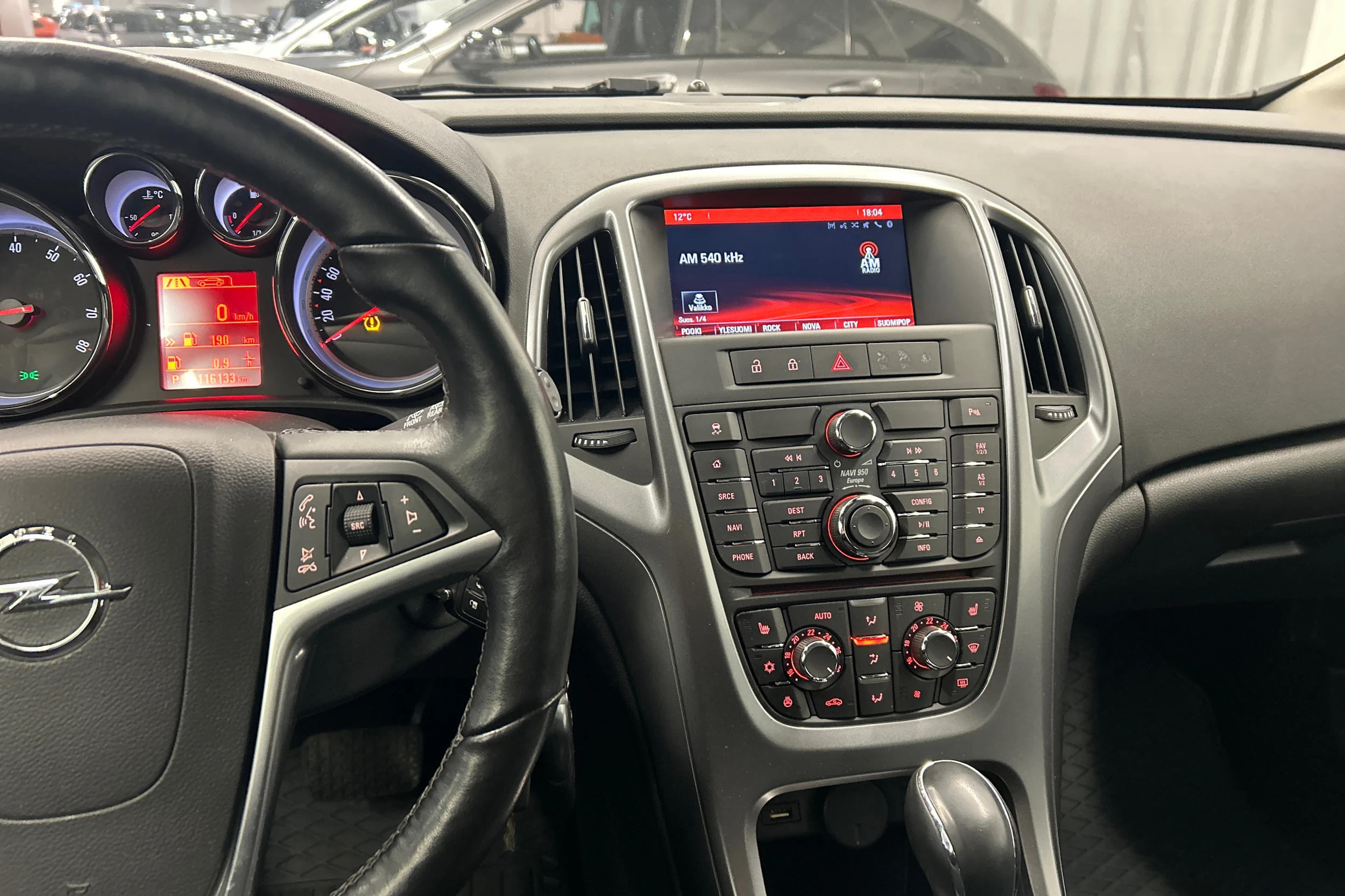 Valkoinen Opel ASTRA 2016 kuva 16.