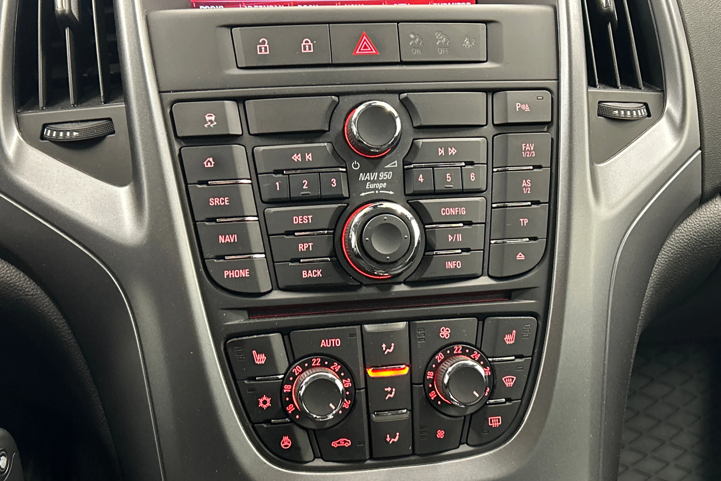 Valkoinen Opel ASTRA 2016 kuva 20.