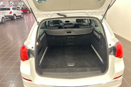 Valkoinen Opel ASTRA 2016 kuva 23.