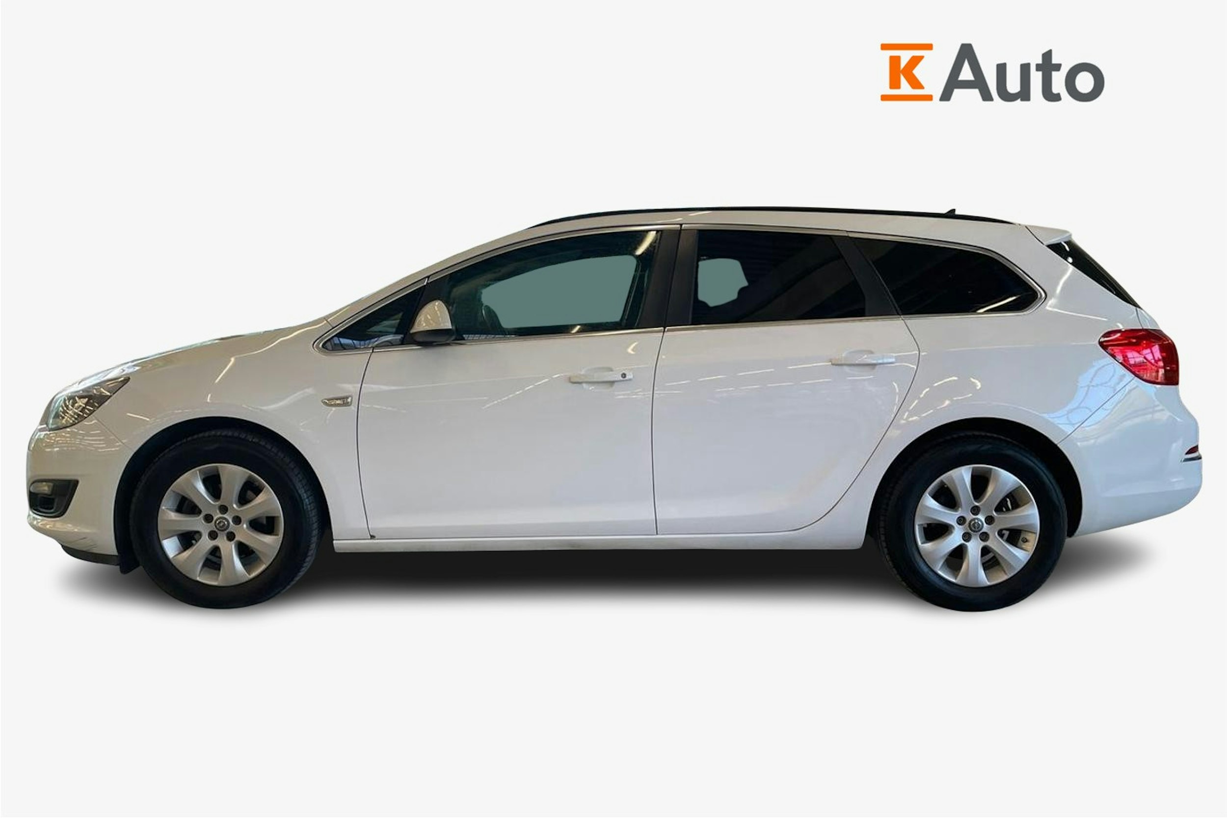 valkoinen Opel Astra 2016 kuva 6.