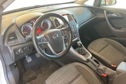 valkoinen Opel Astra 2016 kuva 7.