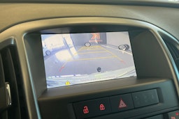 valkoinen Opel Astra 2016 kuva 18.