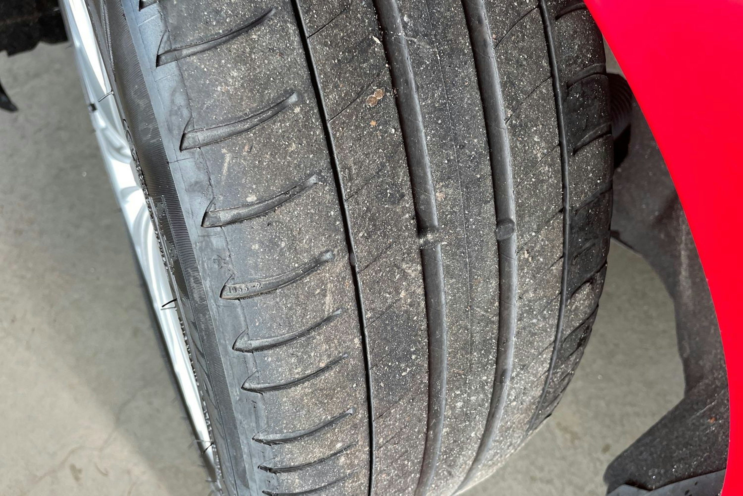 punainen Opel Astra 2016 kuva 13.