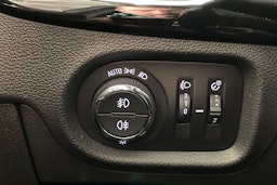 punainen Opel Astra 2016 kuva 19.
