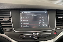punainen Opel Astra 2016 kuva 22.