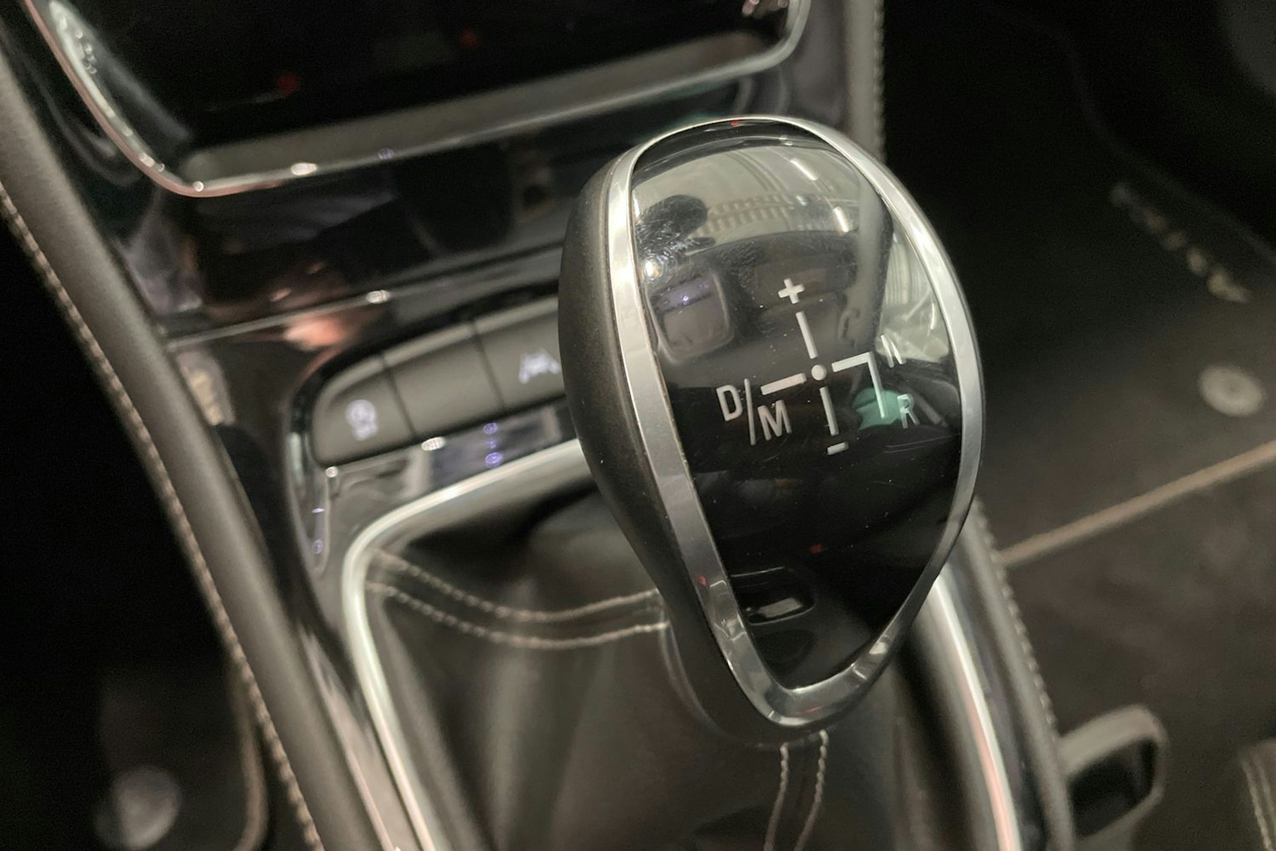 punainen Opel Astra 2016 kuva 25.