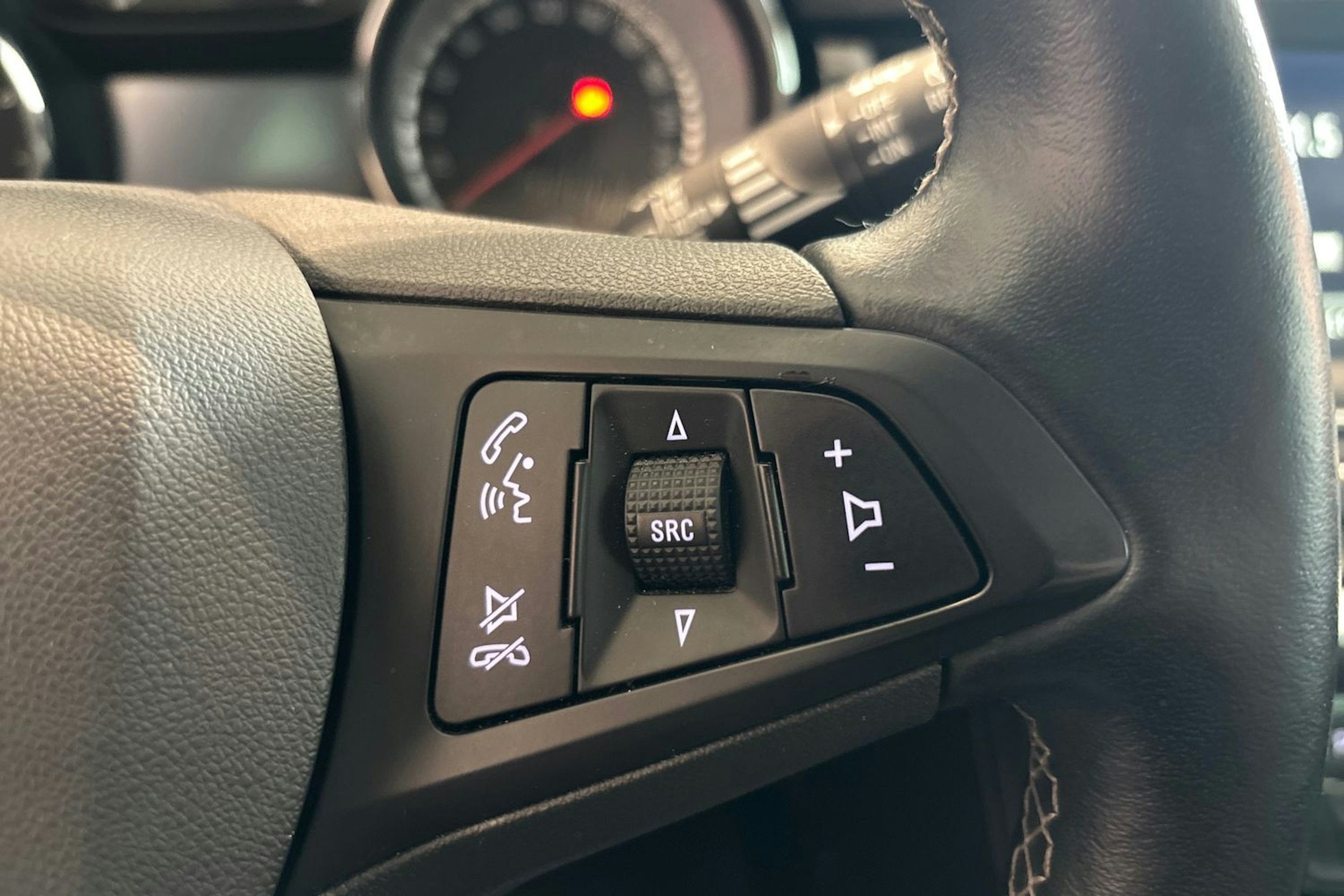Sininen Opel ASTRA 2016 kuva 16.