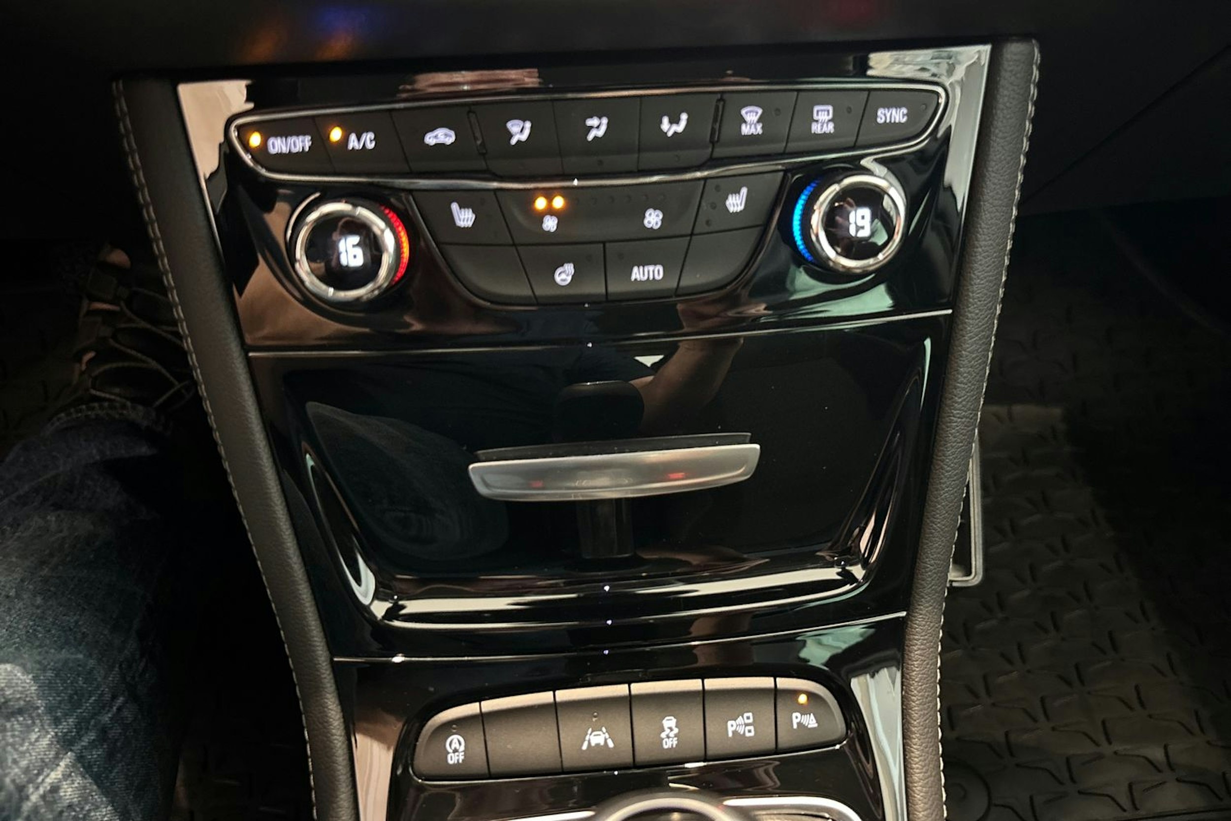 Sininen Opel ASTRA 2016 kuva 20.