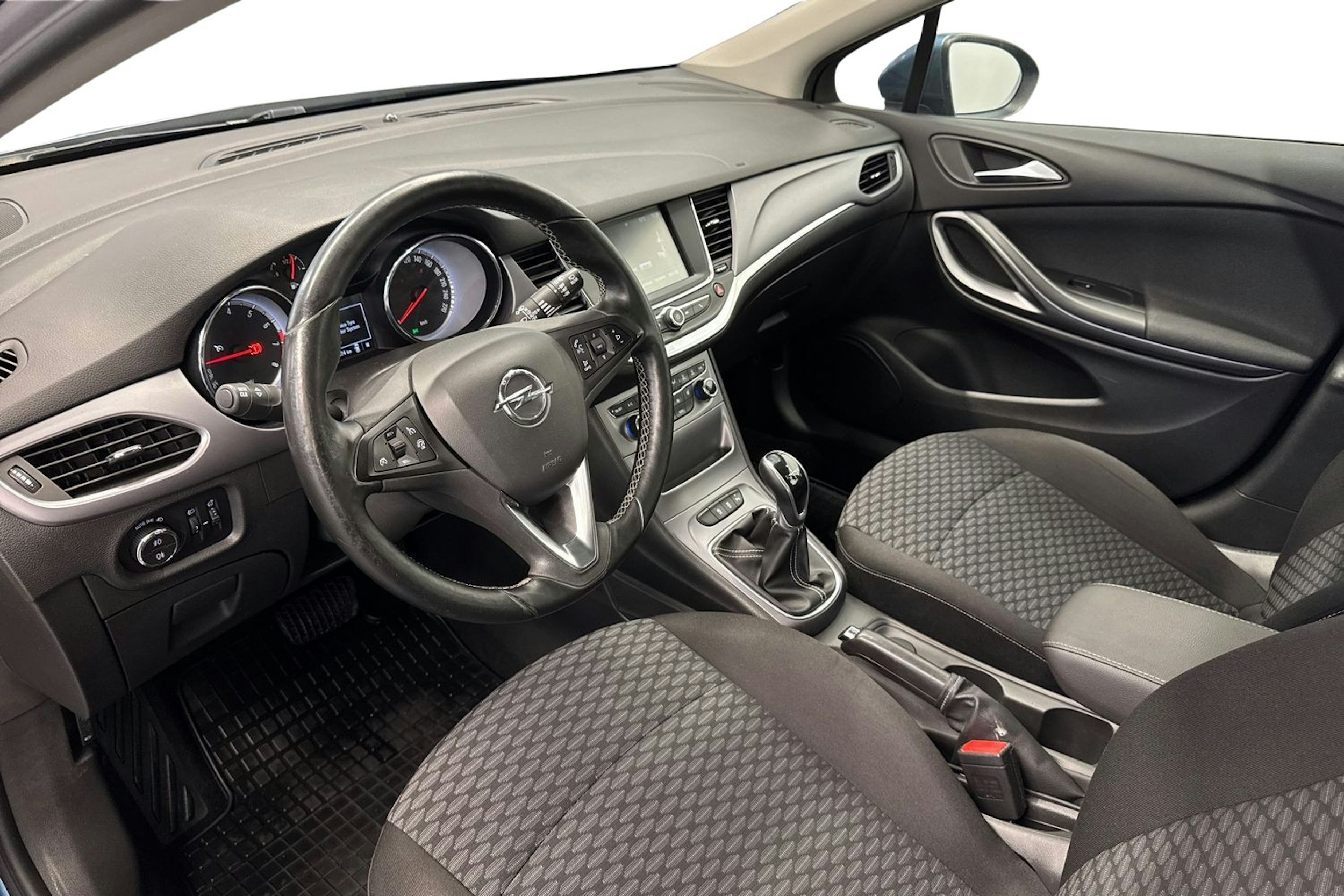 sininen Opel Astra 2016 kuva 7.