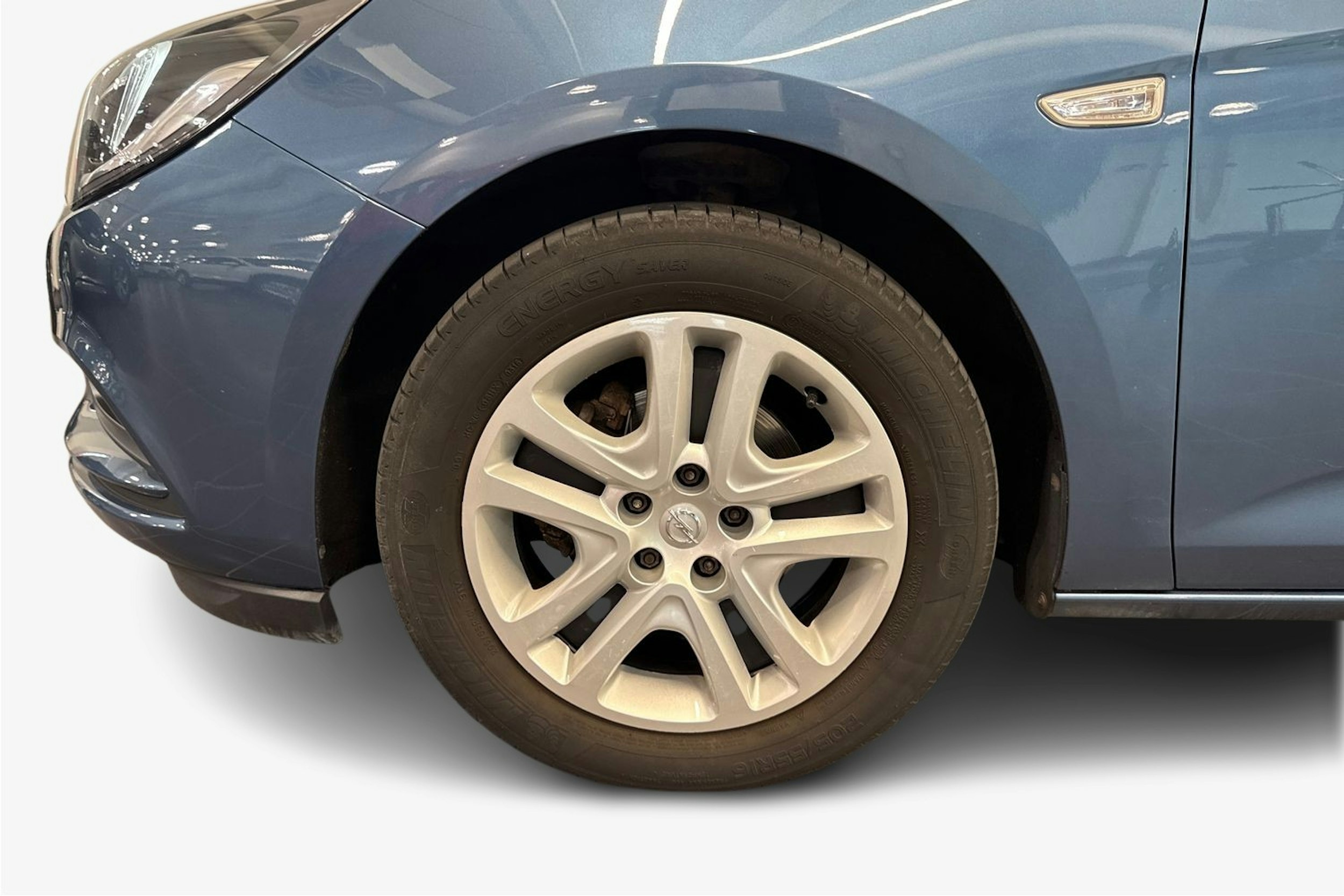 sininen Opel Astra 2016 kuva 11.