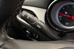 sininen Opel Astra 2016 kuva 21.